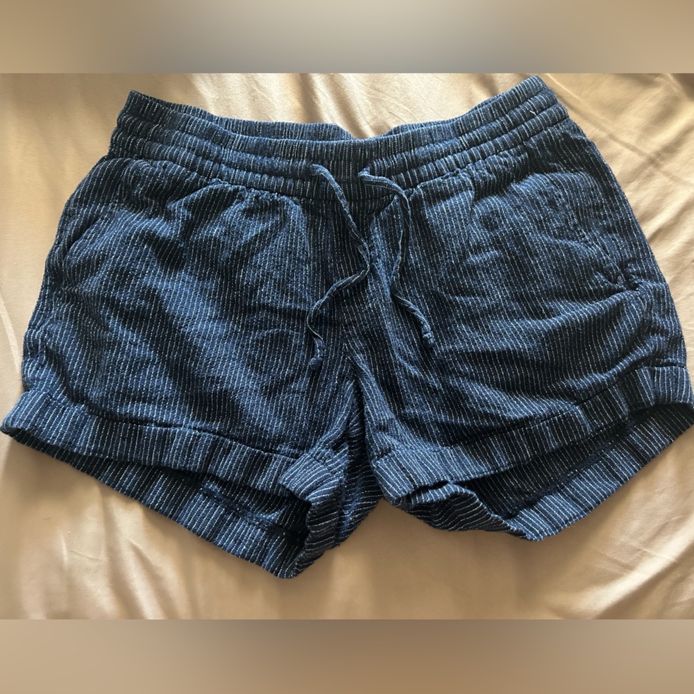 Old Navy Shorts, 55% Linen and 45% Rayoniviscose, Size Small